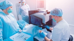 lasik_eye_surgery-1024x684